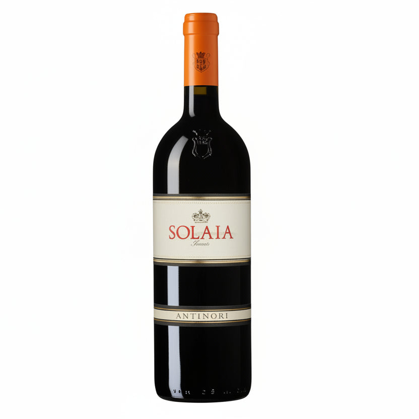 Botella de vino tinto Solaia 2018 Marchesi Antinori etiqueta crema y dorada