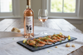 Carpaccio de salmón — Thunevin Bad Girl Rosé 2021