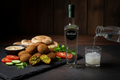 Zachlawi Classic Arak con falafel - maridaje