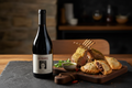 As Bravas 2016 con costillar de cordero y empanadas mendocinas de carne cortada a cuchillo - maridaje