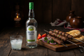Elite Arak 750ml con Kebab - maridaje
