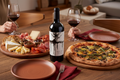 Maridaje Mount Peak Gravity Red Blend pizza de hongos en casa
