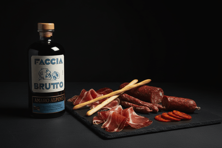 Licor Amaro Aplino (Faccia Bruto) 750ml - Licor de Estados Unidos - La Cava