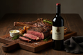 Maridaje Nadiv Elyone Cabernet/Syrah con Cortes Dry-Aged