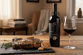 Vino tinto in&out black edition 750ml - La Cava